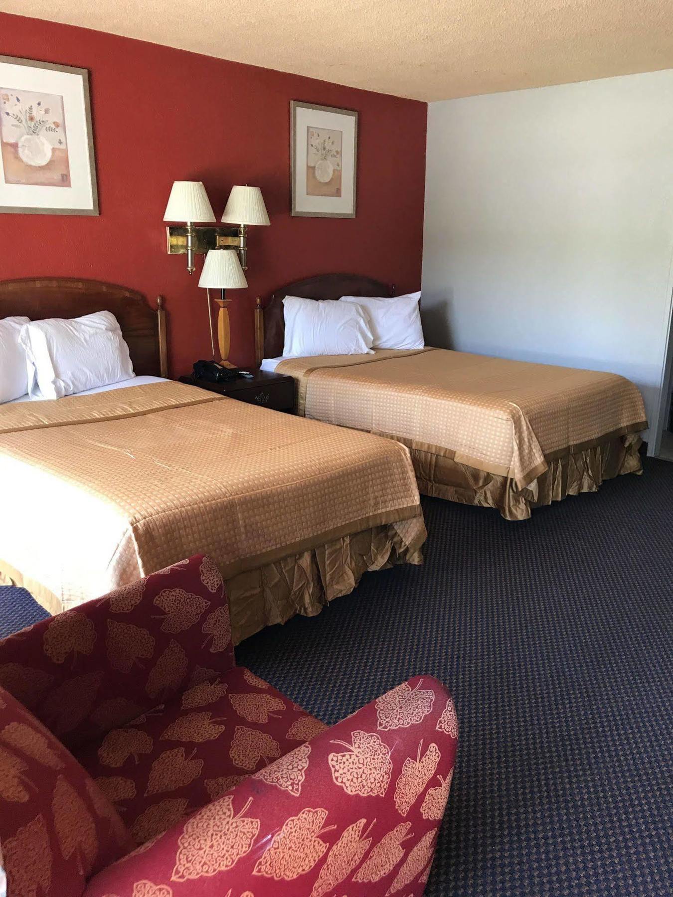 Oyo Hotel Tallahassee Downtown Екстериор снимка